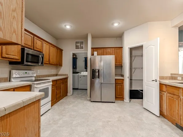 159 W Winston Ln, Indian Springs, NV 89018