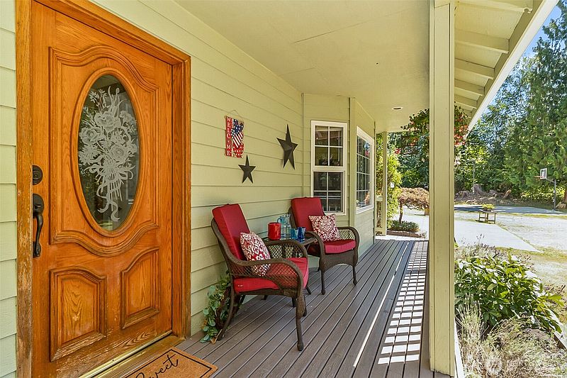 5th image of 13323 78th Street NE