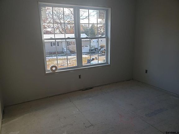 5th image of 51 Killean Park