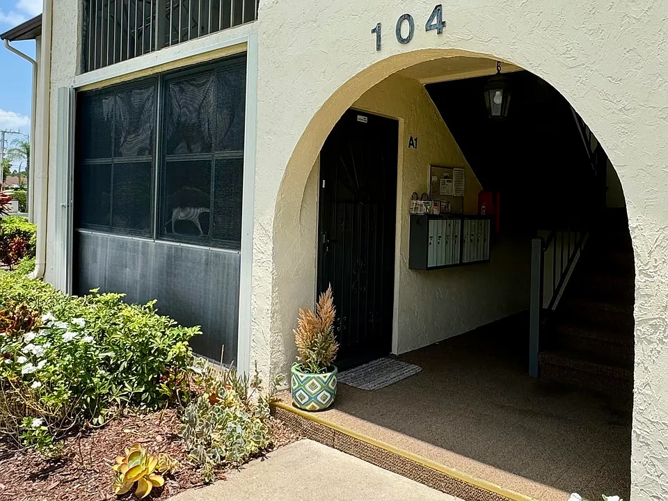 104 Lake Pine Cir #A-1