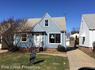 12413 McCracken Rd, Garfield Heights, OH