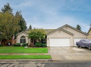 1880 Westminster Ln, Turlock, CA 95382