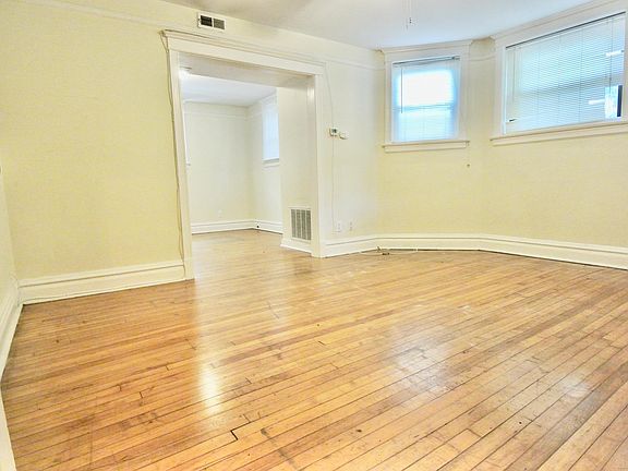 2nd image of 3801 N Lakewood Ave