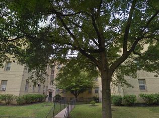 215 Oakwood St SE #1, Washington, DC