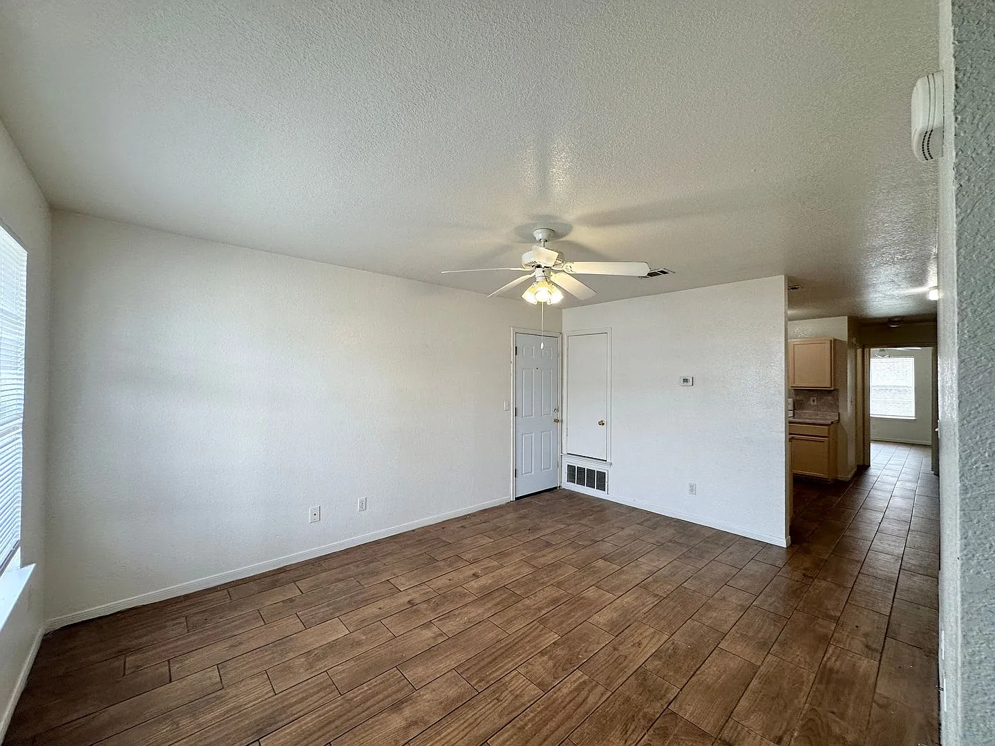 3206 Hereford Lane — Photo 2