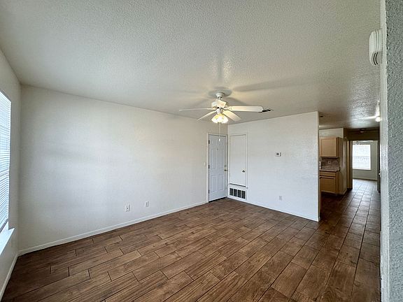 2nd image of 3206 Hereford Ln APT A