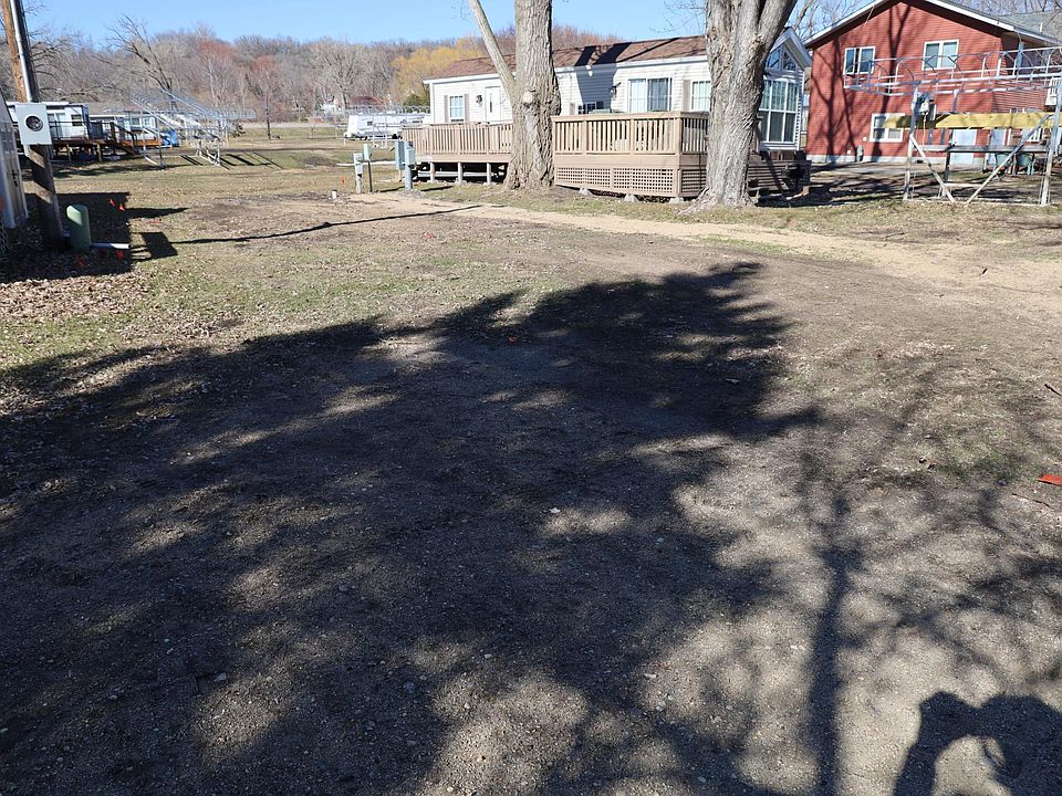 2nd image of 23326 N Lakeshore Dr
