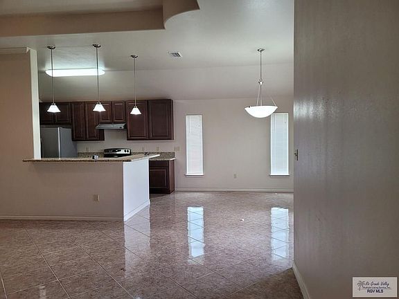 4th image of 5309 Artesia Cir