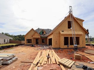 1902 Long Leaf Ln, Opelika, AL 36801