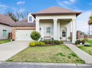200 Harbor Walk Dr, Lafayette, LA 70508