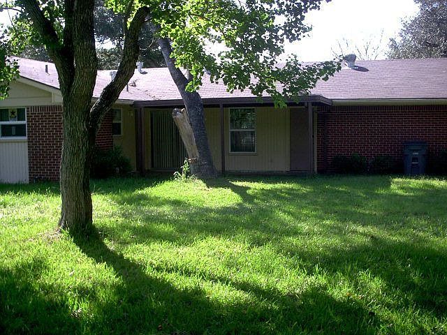 2nd image of 1806 E Park Ave
