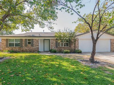 853 Dianna Ave, Hurst, TX, 76053