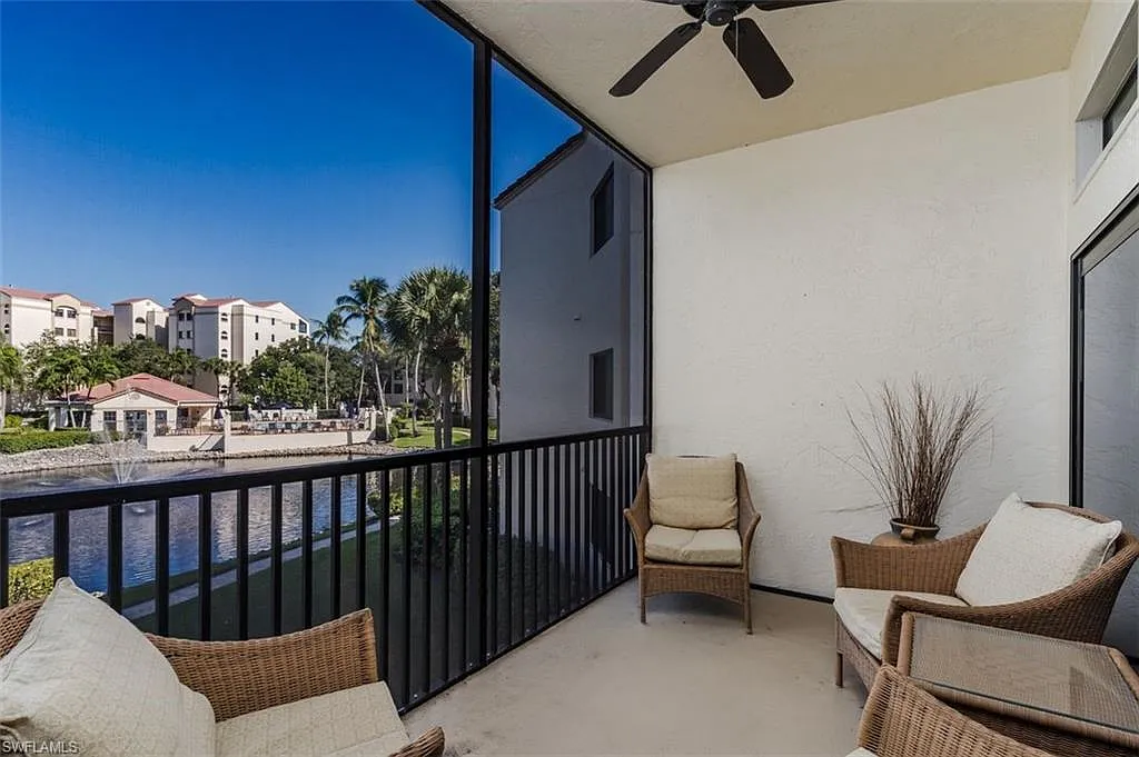 2 bed, 2.0 bath, 1377 sqft, $7,500 — Photo 4