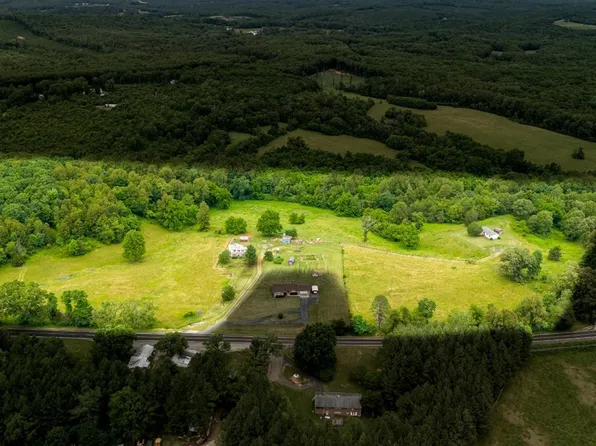 1687 Richmond Hwy, Amherst, VA 24521