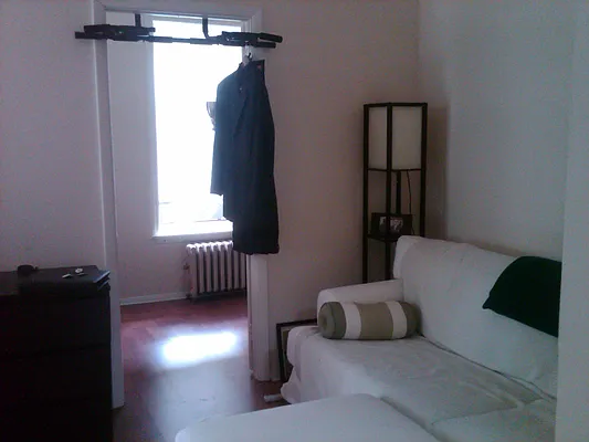 Rented by Urban Real Estate Property Group Inc | media 10