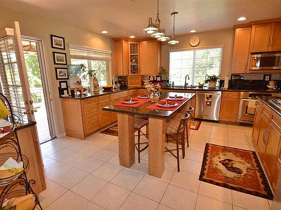 2nd image of 24051 Quinn Ln