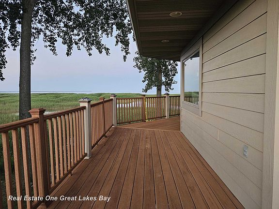 2nd image of 2180 Driftwood Rd