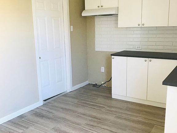 5th image of 2213 Brook Ave