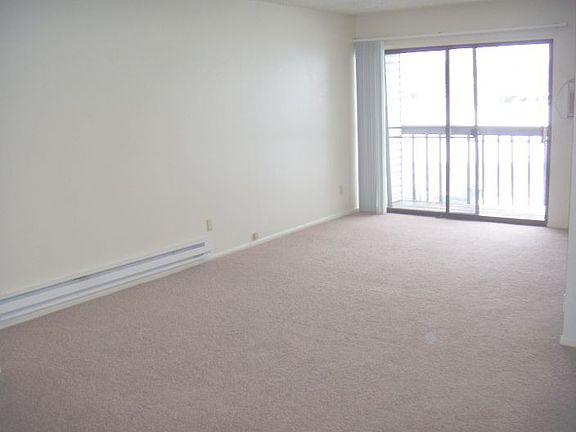 3rd image of 363 W 4800 S APT 502