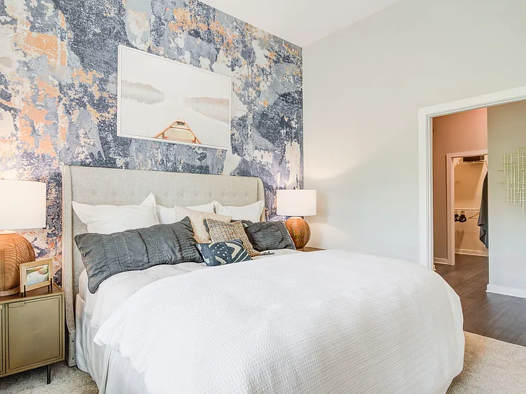 The Edison Sugarloaf Apartments — Photo 9
