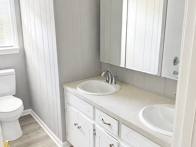 152 Leonard Dr — Photo 10