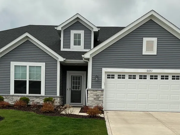 6682 Sky Dr, Schererville, IN 46375