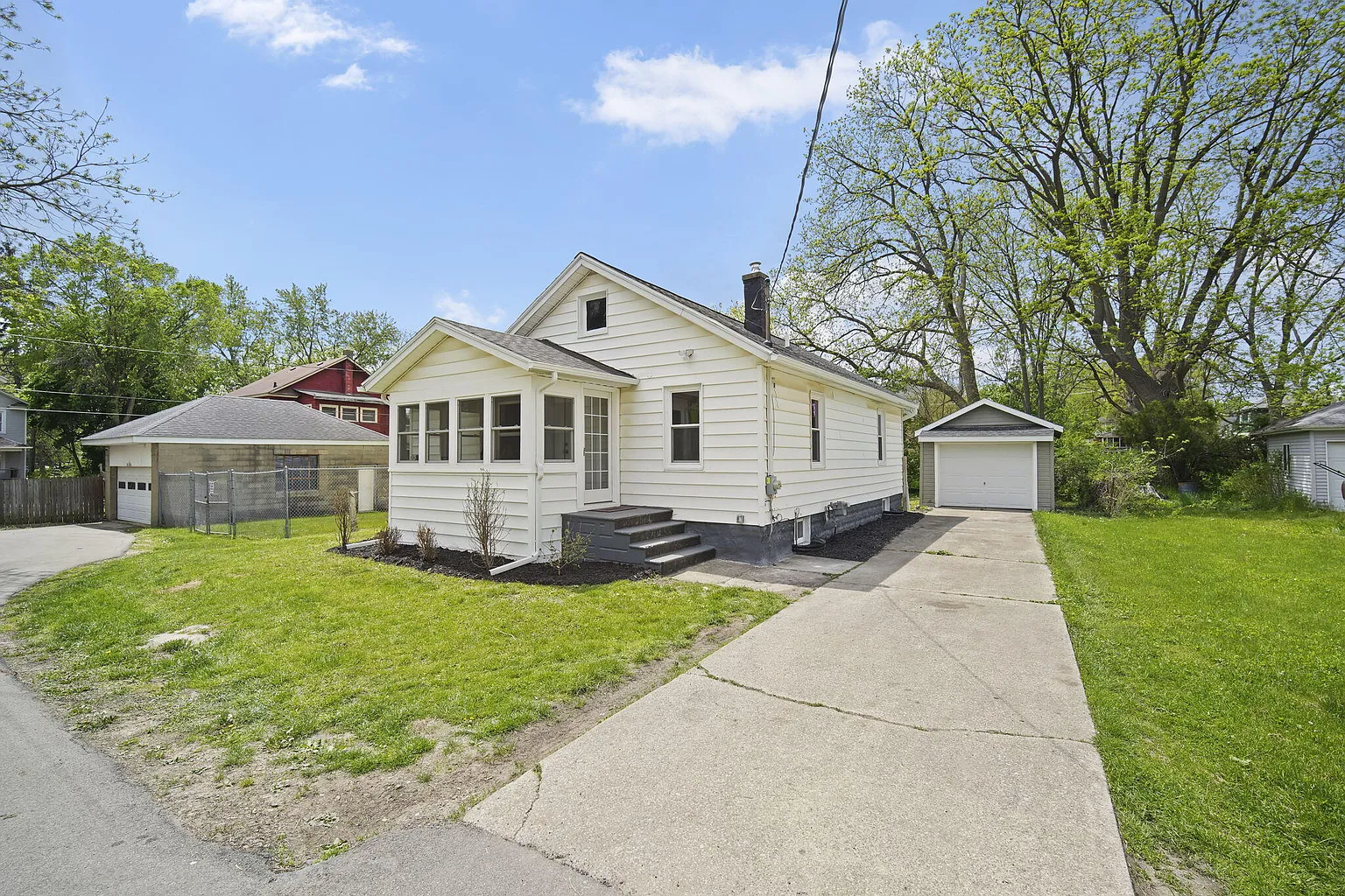 2118 Sunnyside Ct photo 1