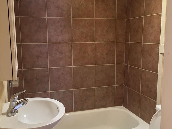 5th image of 809 E Drachman St #1