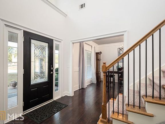 3rd image of 313 Conway Ct