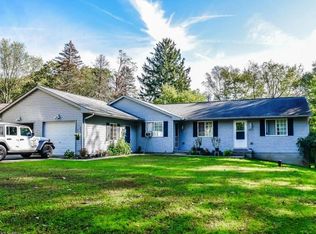 2351 Stahl Rd, Akron, OH 44319