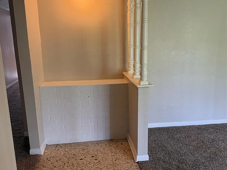3203 Cliffdale St — Photo 4