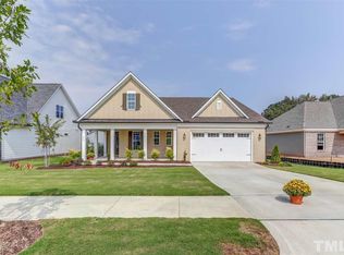1259 Dairy Glen Dr, Fuquay Varina, NC 27526
