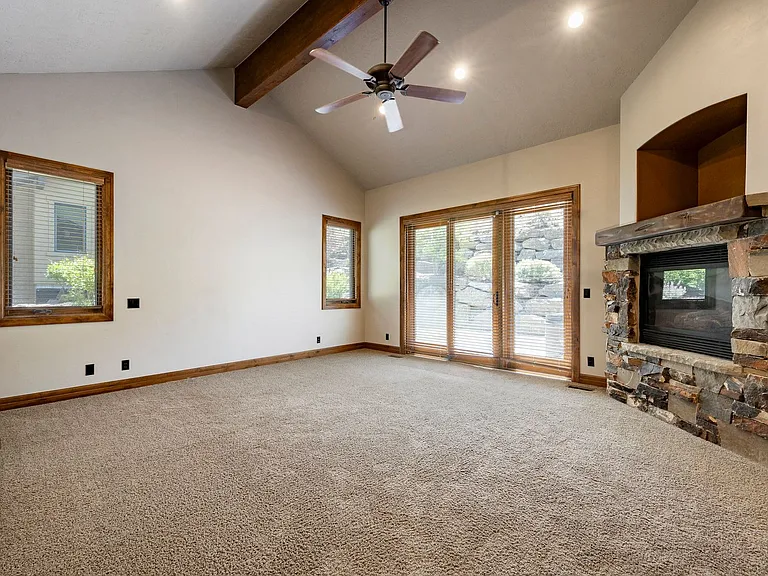 4368 W Jeremy Woods Dr — Photo 10