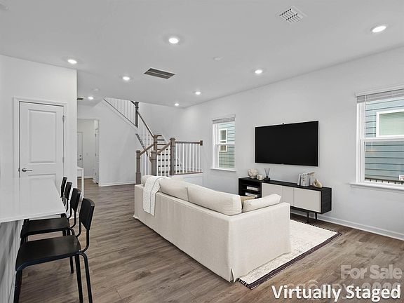 5th image of 3608 Pamlico St