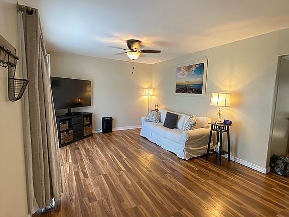5th image of 2813 Nacoma Pl