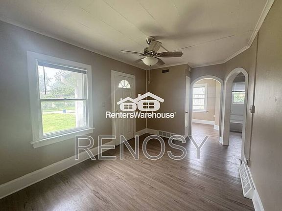 3rd image of 1685 Northwest Dr