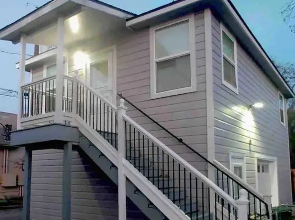 2214 E Cesar Chavez St, Austin, TX 78702