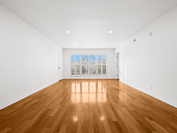 2nd image of 354 S Camden Dr Unit 9