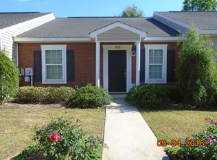 102 Kingston Village Dr, Perry, GA 31069