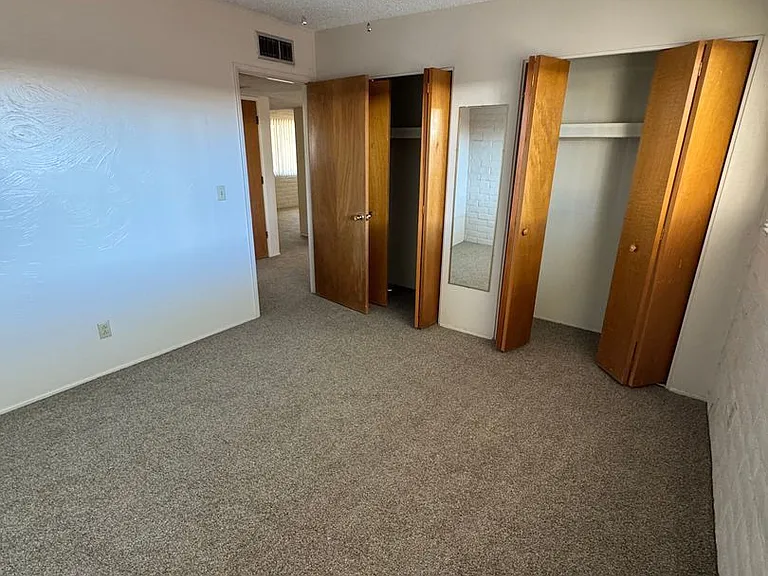 4549 E Bellevue St — Photo 11