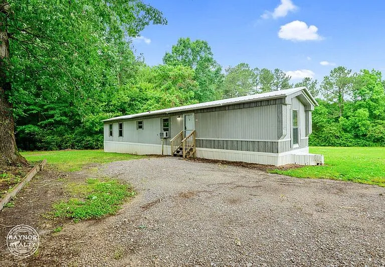 121 Wood Church Rd — Photo 1