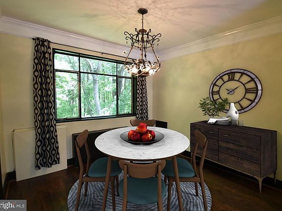 4th image of 10315 Montrose Ave #10315