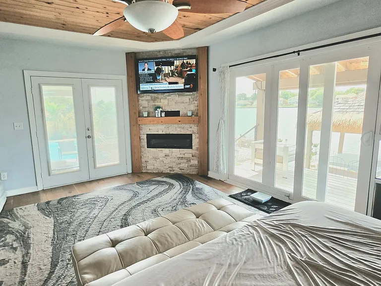 Sandoval Dr — Photo 15