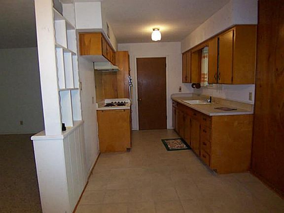 4th image of 405 W Celeste Dr