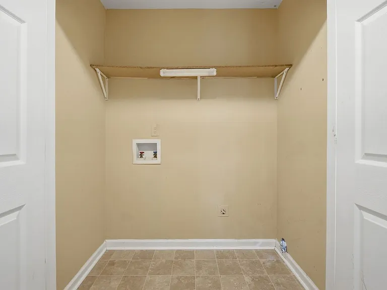 1575 Petty St SE — Photo 15