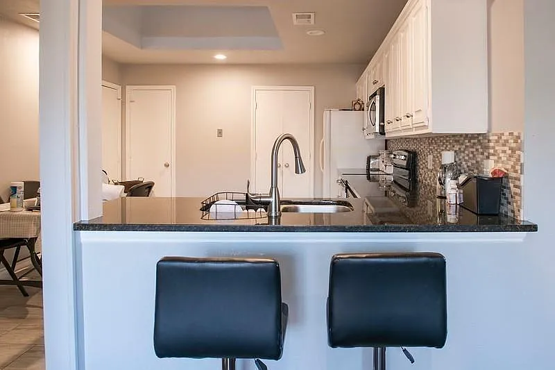 3 bed, 1529 sqft, $2,250 — Photo 3