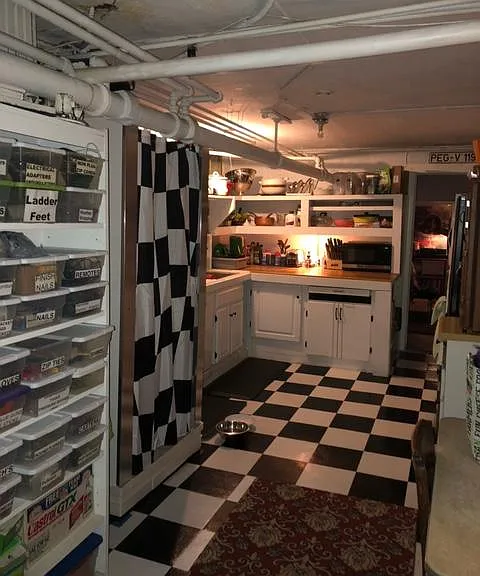 321 N East St #BASEMENT — Photo 6
