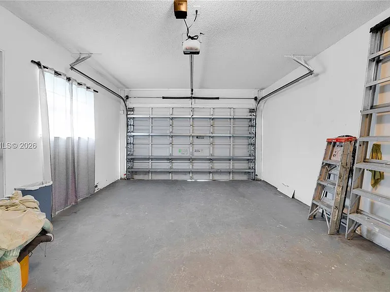 10520 NW 41st St #10520 — Photo 26