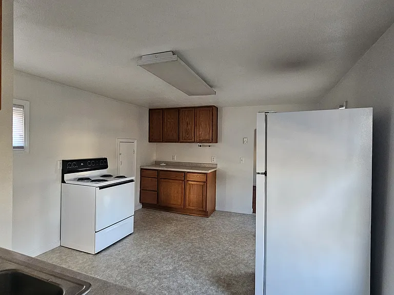 1324 Adams St — Photo 6