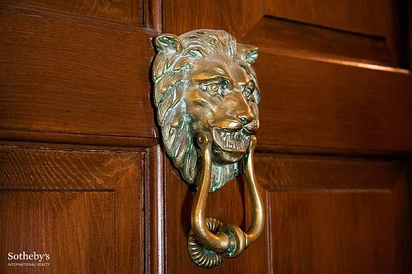 Sold by Sotheby's International Realty | media 38